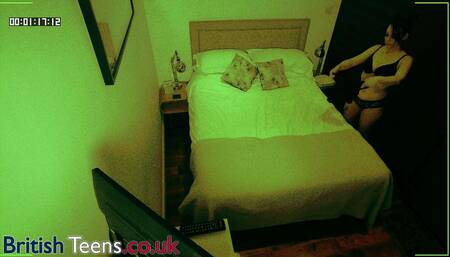 Voyeur: Couple Fucking in Air BnB