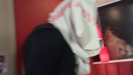 PUNISHING THE SLAVE BY MUMMIFYING HIM AND BEING VERY CRUEL SITTING ON THAT SUCKER'S FACE BY JENIFER CARTER AND DANIEL SANTIAGO CAM BY ALINE FULL HD