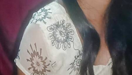 Desi indian slutty bhabhi enjoyed neighbour's hard huge cock