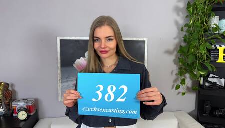 Hot Ukrainian babe did everything to get a little job