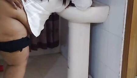 Indian 18yrs Innocent School Girl Fucked By Maid Guy In Home When She Wearing school dress!