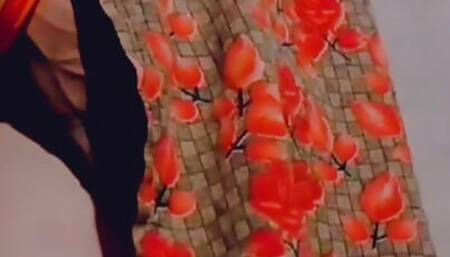 The youth of pink hot desi girl's beautiful pussy is very restless. I feel like cooling down the heat of my pussy. How to exting