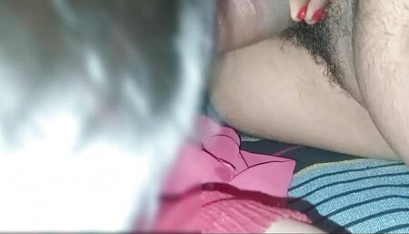 At 5 o'clock in the morning, bhabhi ka choda program bana ghar ka serve wala aasik xxx Indian bhabhi