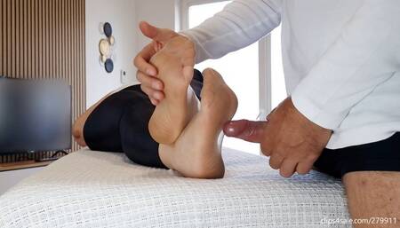 I'm Fucking Hotel Manager's Feet (Full HD Version)