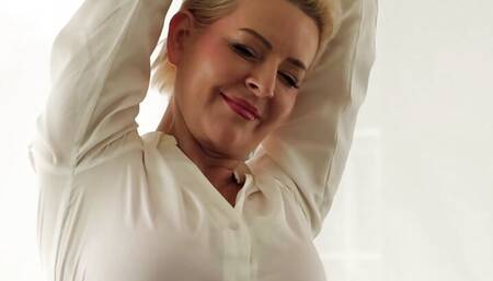 Mom Bobbi Shay wants you to soak her with your fire hose