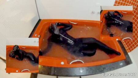 Sex Girl Gas Mask Rebreathing in Tub