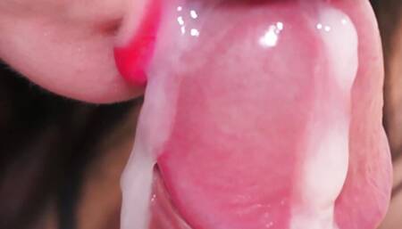 Blowjob close-up, kisses. Creampie in mouth