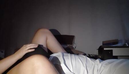 We hide the fact that we are lesbians and wait for our roommates to turn off the lights so we can have sex - Lesbian-candys