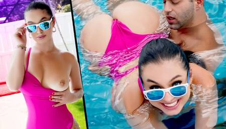 Work Out My Stamina - My Trainer Is Hot and I'm Horny, So He Has to Fuck My Big Ass