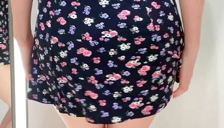 18 Year Old Student Girl Shows Her Pussy and Tits in the Changing Cabin