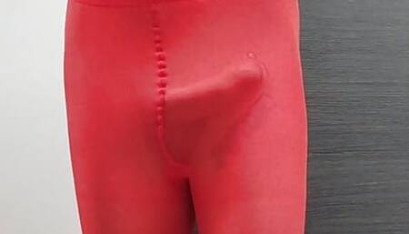 misr4 - Red pantyhose cumshot