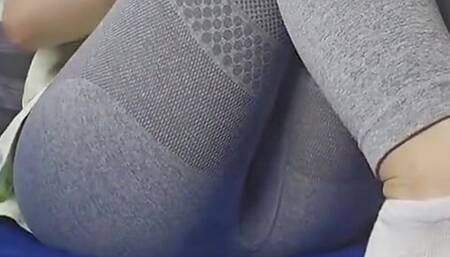 Masturbate My Pussy in Gym Leggings