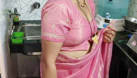 Indian wife cuckold Hubby ke samne Boyfriend se chuda kitchen