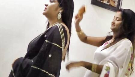 A man fucked his neighbour two desi housewives together in their house