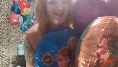 Val poping disney hellium balloons