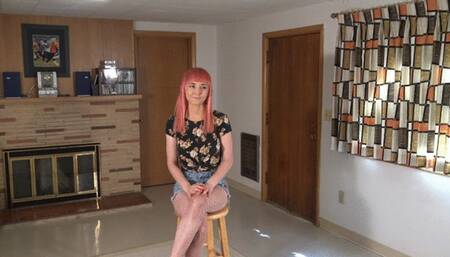 Kendra L Scene 1 Sexy teen model poses on video for the first time!