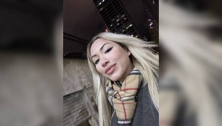 Peachynezz gets banged by a 50 year old ????
