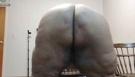I Love Showing My Pussy and Ass