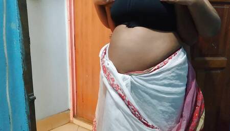 I fuck My Best Friend's Hot MILF Mother When She Sweeping Our Room!