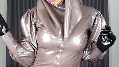 Rubber goddess Miss Fetilicious