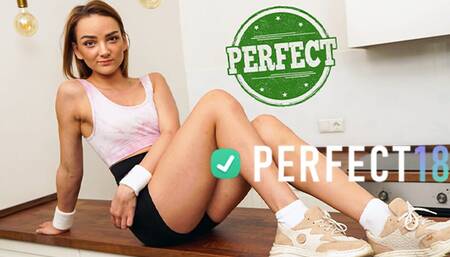 Olivia Trunk knows how to orgasm by Perfect18