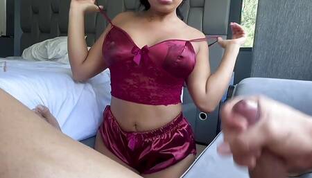 My Horny Girlfriend Gives Me a Nice Massage and I Reward Her With My Big Cock in a Hot Fuck.. Rosxy Gutierrez & Mr.Roca