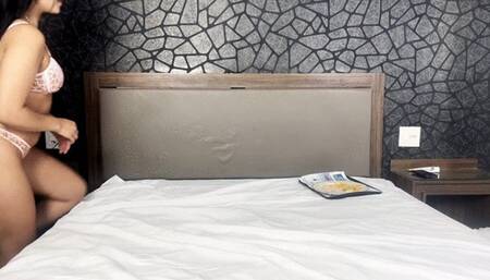 SHINY YOGA PANTS FART CONTROL part 1 By SCARLET WHITE, KWEN, CAMILA SANTOS AND YUMME CAM BY DANI FULL HD