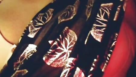 Sexy Girl Big Boobs Show Then Nipple Clamp Show