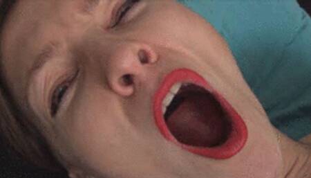 YAWNING CLOSE UP 2 U