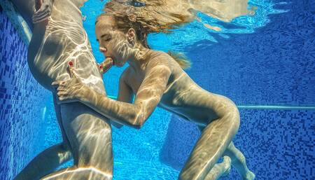 Mona Blue Fucks Her Stepbrother Underwater
