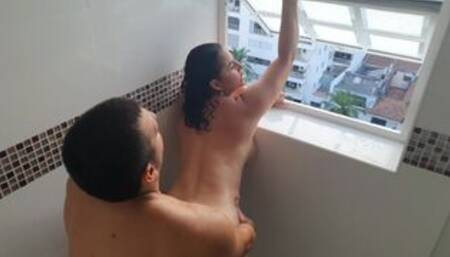 Kathalina777 fucks hard and delicious in the bathroom while her neighbors see her