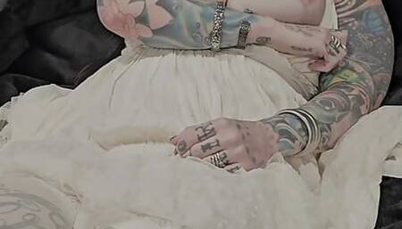 Watch Me Masturbate Until I Squirt!