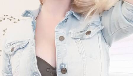 Sexy smoking in fully denim