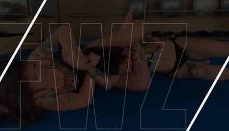 ITALIAN GIRLS NEXT DOOR - CATFIGHT Beatrice Vs Michela in 4K!