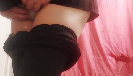 Masturbation watching hardcore porn I cum with spurts of pleasure