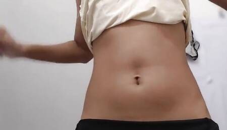 Hairy babe rubs her muff