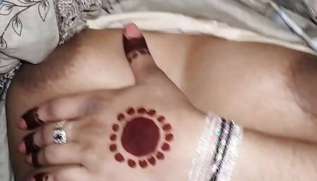 First time sex with my beautiful bhabi..????