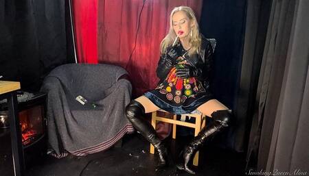 Your Preggo chain smoking step-aunt in leather and boots German version