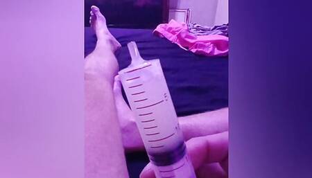 Eating a pussy full of cum