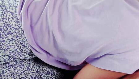 Friend's mom gives me a bj in car