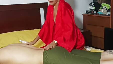 After a good massage from my stepsister, a good fuck to finish - Porn in Spanish.