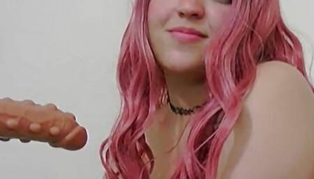 This girl likes deep throat, she knows how you like to have your cock sucked
