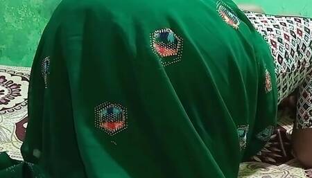 Green silk saree wali bhabhi ki chudai Kiya