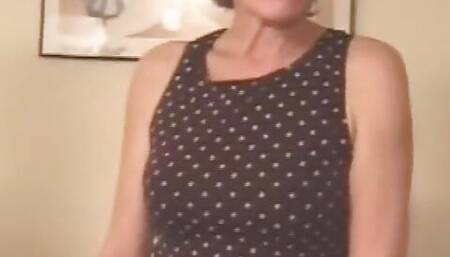 Cock hungry gilf gets spitroasted in threesome