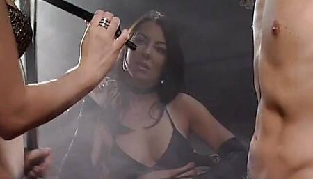 Un gioco pericoloso Sc 1 full threesome scene