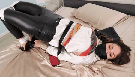 Entangled in Scarves ( 2 PART )