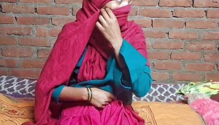 Indian Desi hauswaif Rani bhabhi ki chudayi devar ne bhabhi ko ghodi bana ke choda