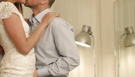 Sarah Is A Bewitching Anal Addicted Sexual Siren