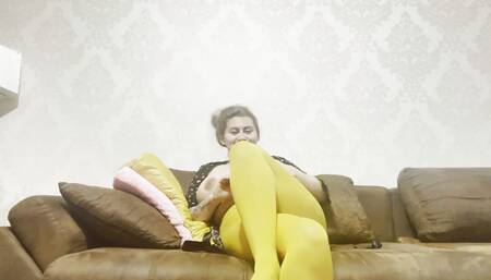 Teen in pantyhose doggy creampied and blow job old man