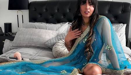 Pakistani Bhabi Aaliyah Yasin Fucks Her Pussy Whilst Speaking Urdu